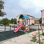 Alena * 维尔