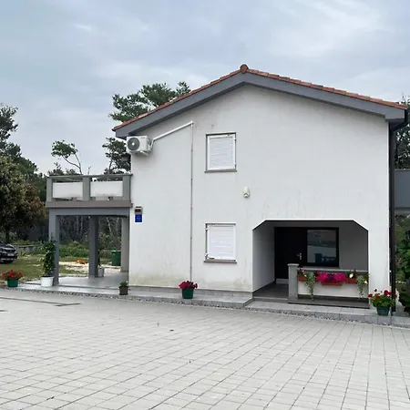 Apartment Alena