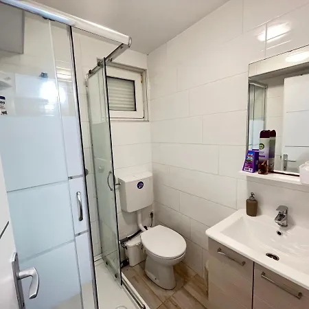 Alena Apartment