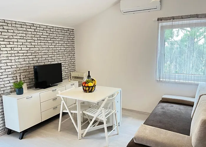 Apartman Alena Vir