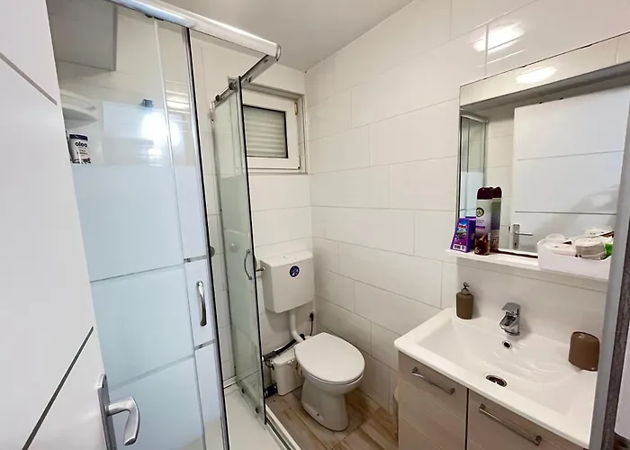 Alena Apartment