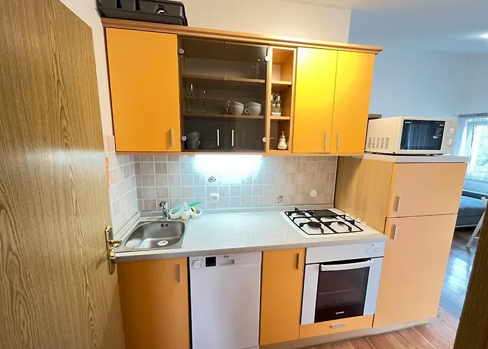 Alena Apartment