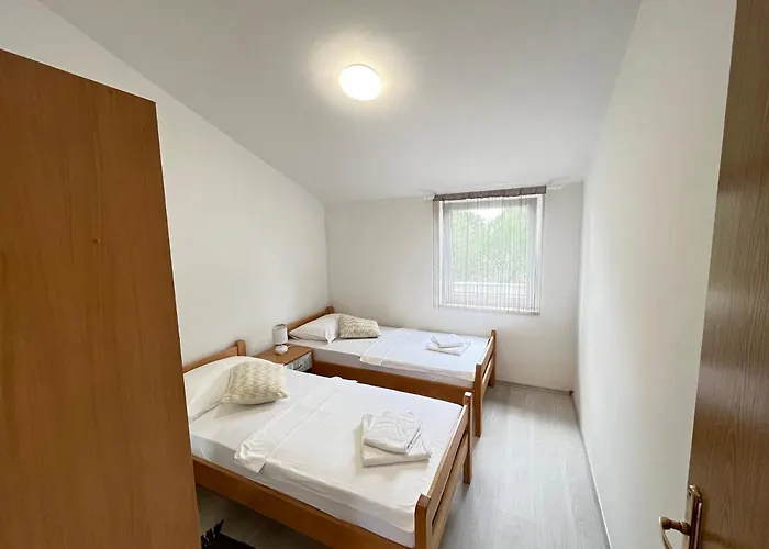 Alena Apartamento Vir